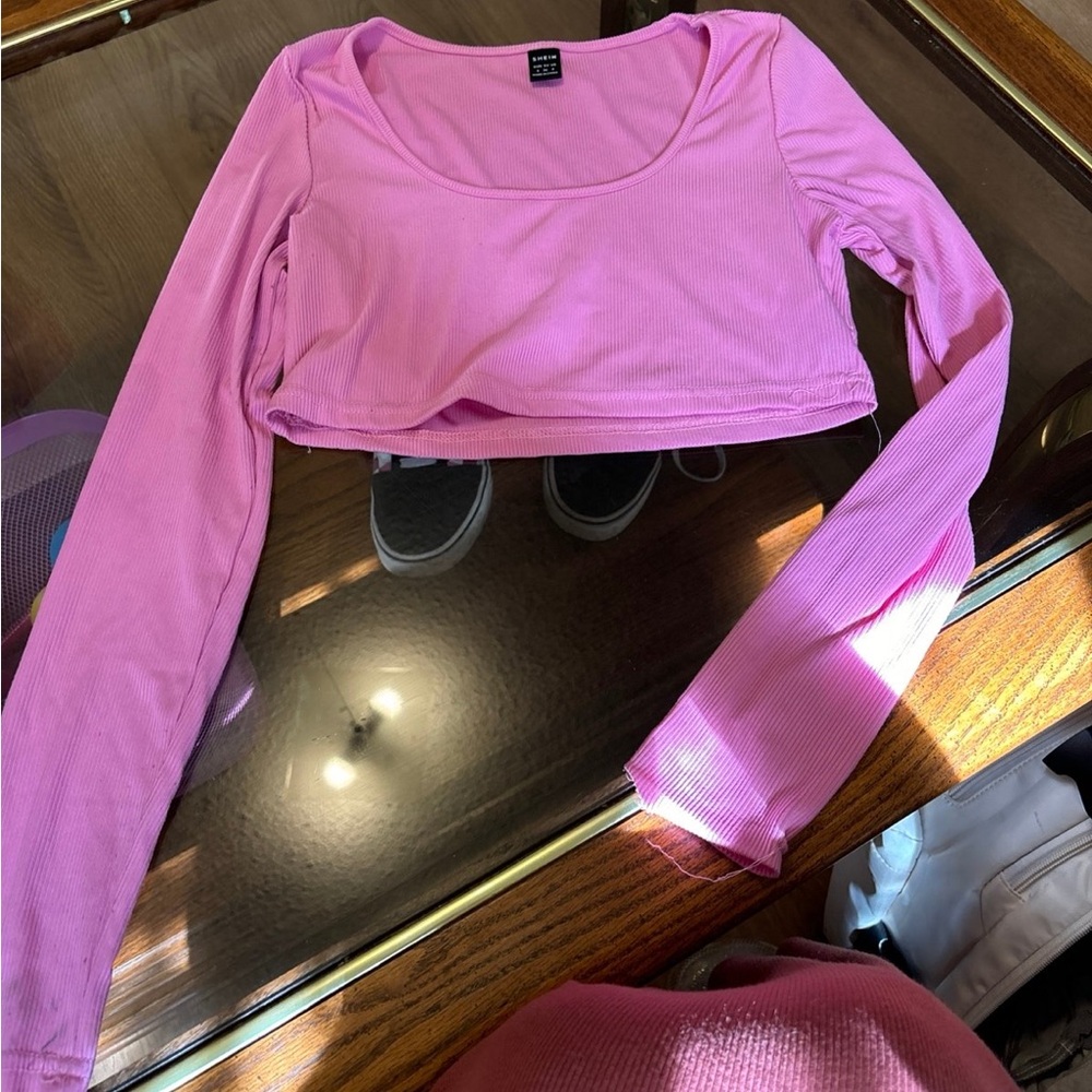 Long sleeve crop top